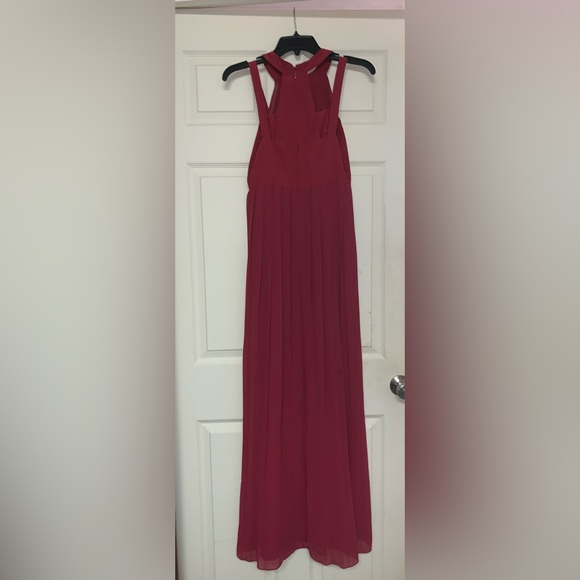 Elegant long red dress - Picture 2 of 5